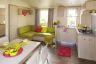 Camping Finistère : une cuisine spacieuse pour un mobilhome 3 chambres 6 personnes